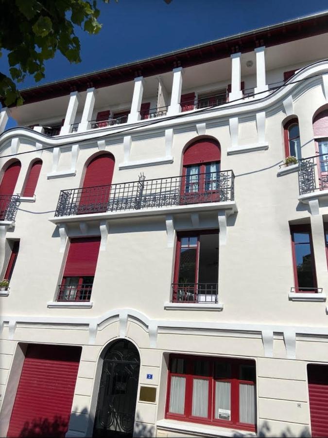 Exceptionnel 3 Pieces Art Deco En Dernier Etage Avec Garage Prive Centre Biarritz Apartment Exterior photo